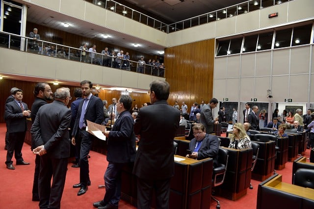 Plano de enfrentamento da pobreza é aprovado em Minas Gerais