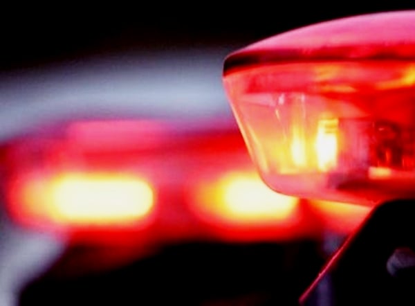 Veículo roubado em estacionamento no bairro Penha é encontrado