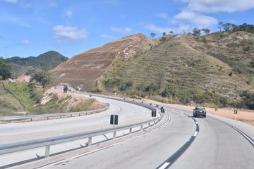 Ministro inaugura duplicação de 15 quilômetros da BR-381