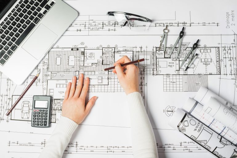 Loja de construção contrata estagiário em Arquitetura