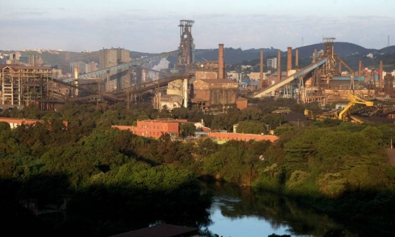 Justiça bloqueia R$3 milhões da CSN diante de riscos de barragem
