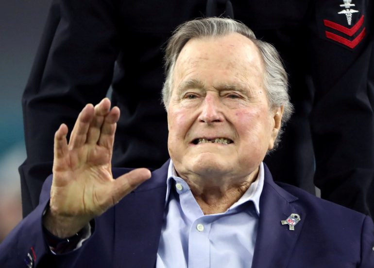 Ex-presidente dos EUA George H.W. Bush morre aos 94 anos