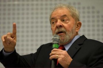 Advogados de Lula recorrem de decisão do TSE que rejeitou candidatura