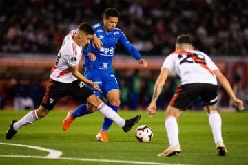 Cruzeiro segura pressão do River, conta com pênalti perdido e leva empate da Argentina