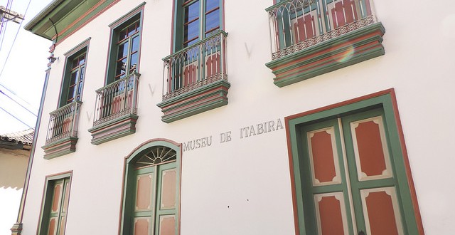 Primeira edição do “Roda Cultural” acontece nesta sexta-feira em Itabira Primeira edição do “Roda Cultural” acontece nesta sexta-feira em Itabira