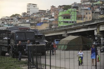 Operação da polícia no Complexo da Maré deixa oito mortos no Rio