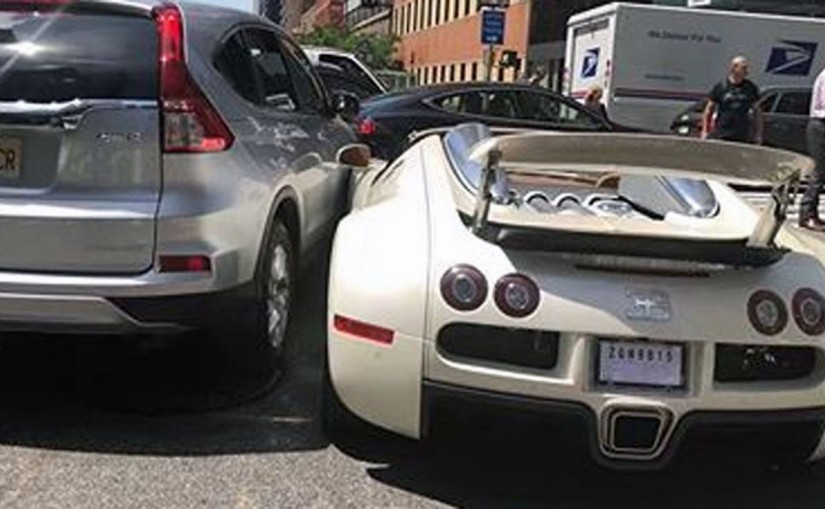 Ator americano bate carro de R$ 7,7 milhões meia hora depois de tirar da concessionária