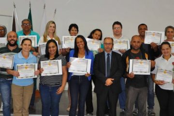 Hospital Margarida homenageia decanos em Monlevade
