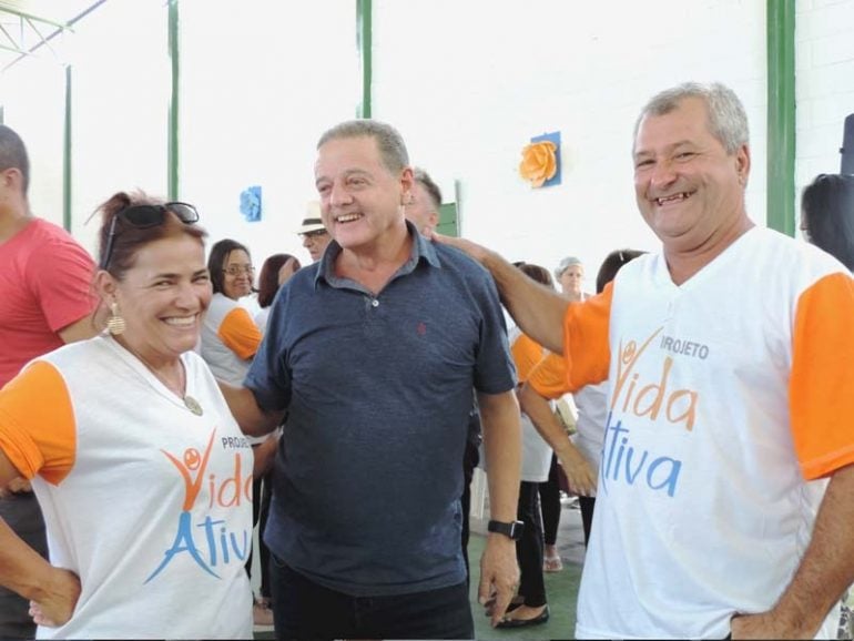Confraternização leva alegria a centenas de participantes do Vida Ativa