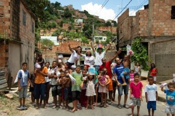 Campanha “Um Natal Diferente” realiza entrega de presentes à crianças carentes de Itabira