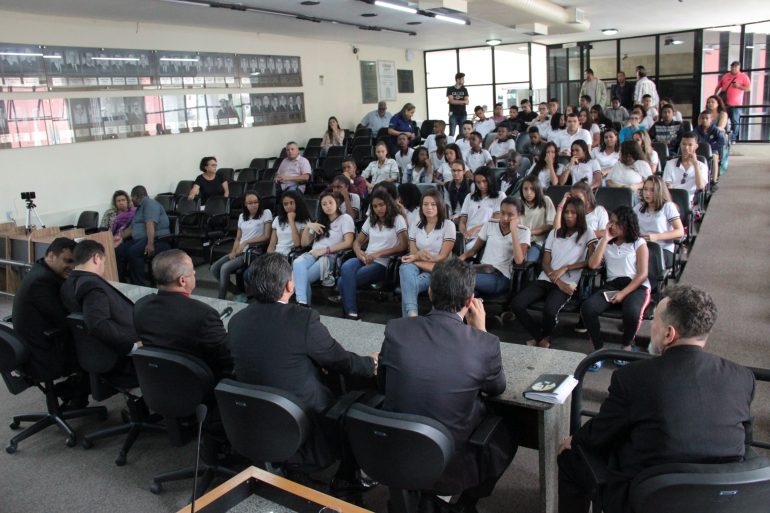Câmara de Itabira reinaugura projeto de educação para a cidadania