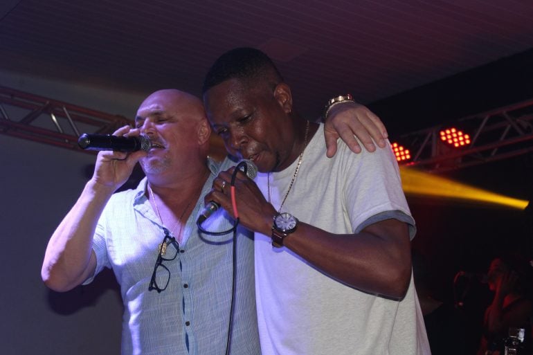 Aniversário de vida e carreira de Romário Araújo é celebrado em grande estilo