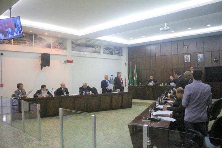 Com derrubada de emenda, Lei Orçamentária de 2020 é aprovada pelos vereadores em João Monlevade