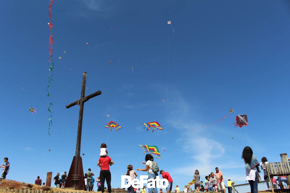 Festival de Pipas atrai grande público ao Pico do Amor em Itabira