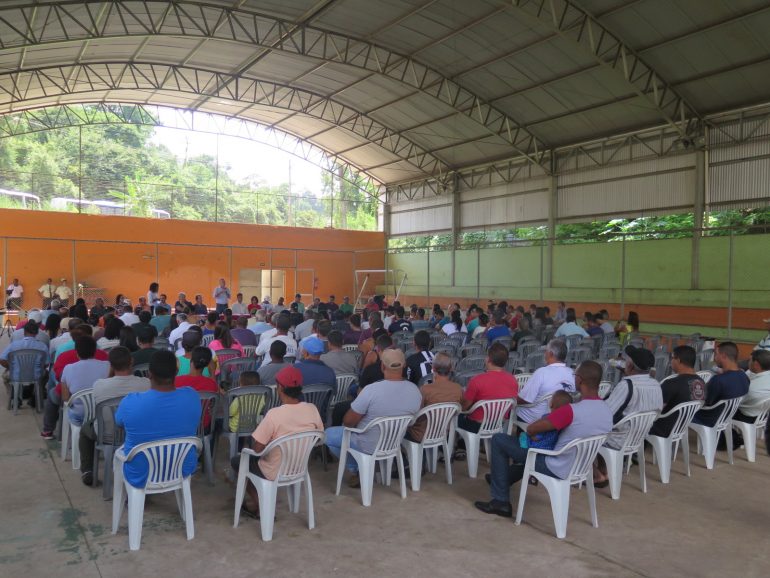 Moradores removidos em Barão buscarão auxílio do MPMG para analisar posicionamentos da Vale