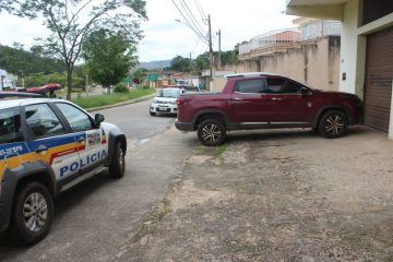 Empresário é rendido na porta de casa e tem R$ 10 mil roubados