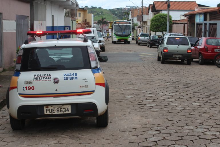 Major Lage de baixo: Mulher tem sua motocicleta tomada de assalto na Rua Cristal