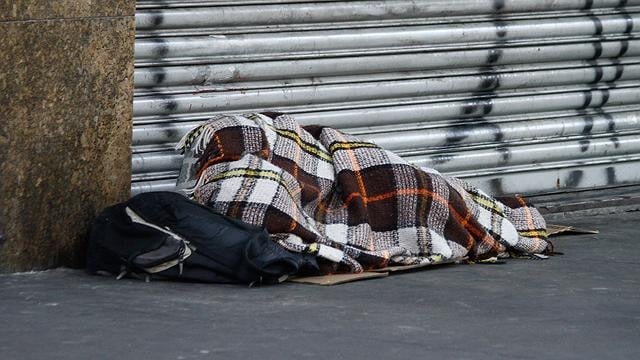 Mesmo com baixas temperaturas, Itabira não oferece leito para moradores de rua