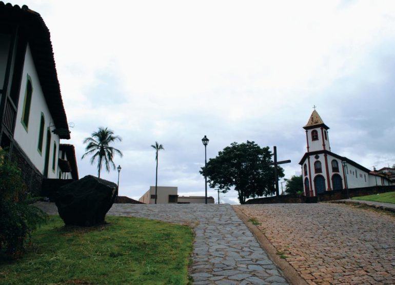 Nova Era normaliza captação de água após acidente com caminhão de gordura