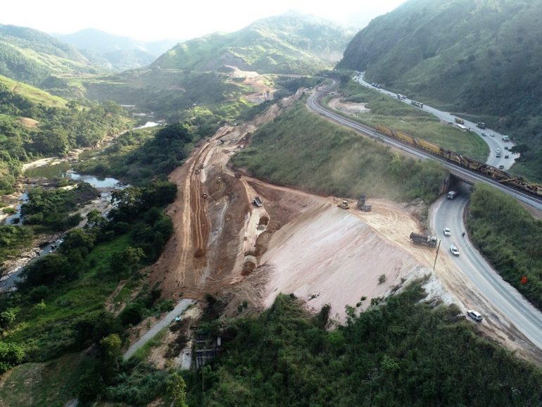 Obras de duplicação da BR-381 avançam nos lotes 3.1 e 7