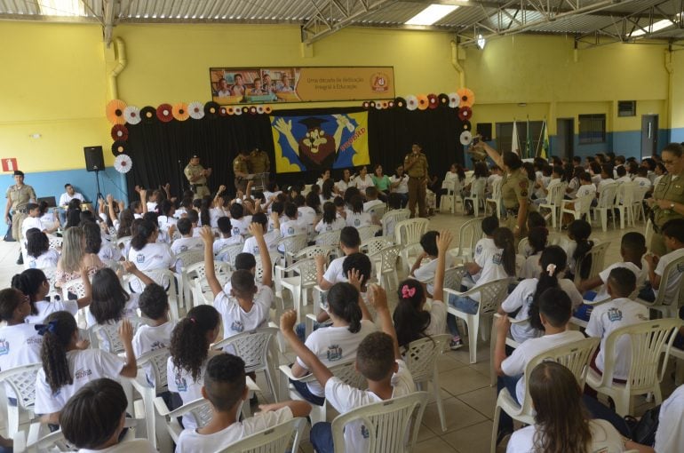 Proerd forma 193 alunos em São Gonçalo do Rio Abaixo