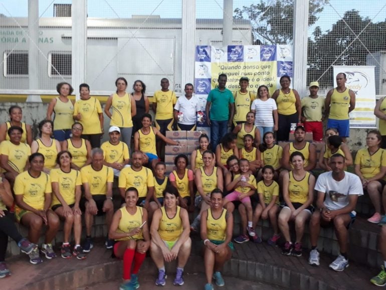 Entidades itabiranas recebem caixas de leite arrecadadas com a Corrida & Caminhada da Saúde