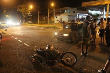 Motorista abandona carro após acidente com vítima em Itabira