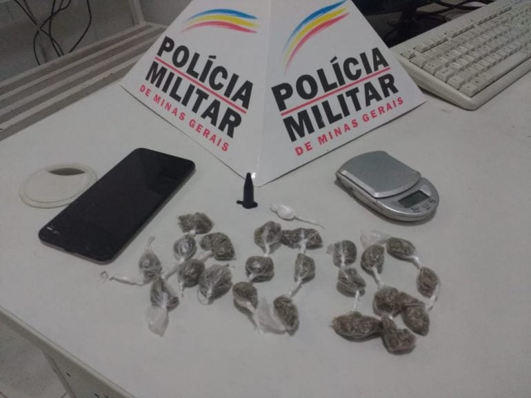 PM apreende menor infrator e drogas no bairro Juca Rosa