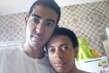 Adolescente com doença rara sofre com falta de medicamento do Sus