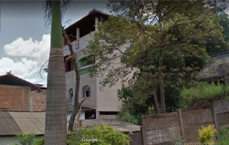Mulher que pulou do terceiro andar durante simulado de evacuação deixa hospital