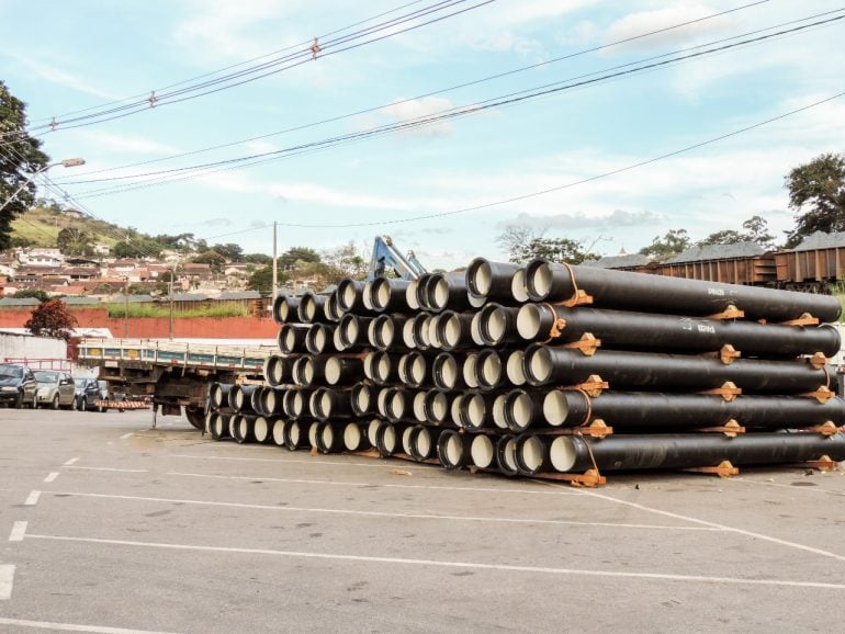 Material para construir anel hidráulico chega em Itabira