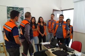 Equipe de Itabira conhece estrutura montada pela Defesa Civil em Barão de Cocais