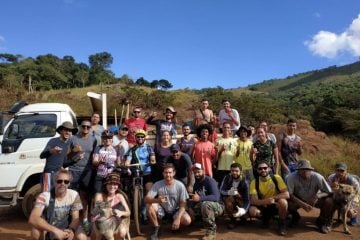 Projeto recolhe lixo da Cachoeira da Cambota em Barão de Cocais
