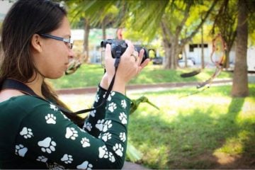Fotógrafa itabirana realiza campanha solidária e troca retratos por agasalhos