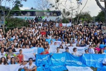 Jovens itabiranos são homenageados na conferência do Interact