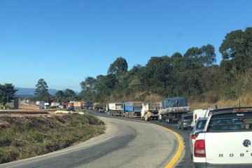 BR-381 tem trânsito intenso na noite desta sexta-feira
