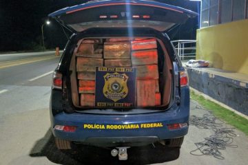 PRF apreende meia tonelada de maconha em caminhão de mudança