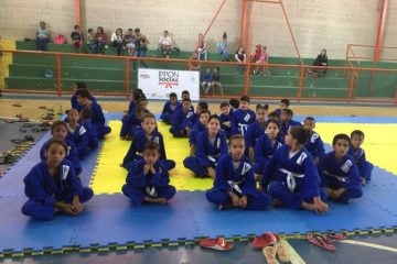 Torneio de judô movimenta crianças e adolescentes de Santa Bárbara 