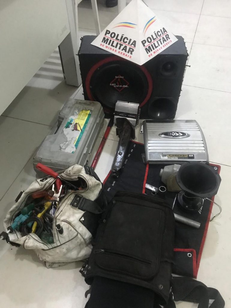 Polícia Militar prende rapaz por receptação e recupera produtos furtados