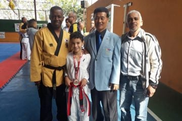 Itabirano de 11 anos se torna faixa preta e mira Brasileiro de Taekwondo
