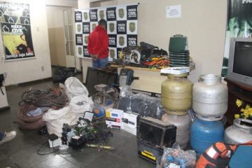 Polícia Civil apreende revólver e prende suspeito de receptação no Fênix