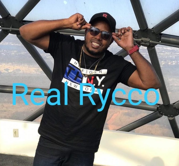 Músico itabirano Real Rycco lança projeto musical com boliviano Yeyel e Léo Maverick