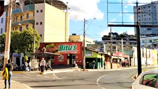 Vereador quer excluir obrigação de distância de 50 metros entre pontos de mototáxi e de ônibus em Monlevade