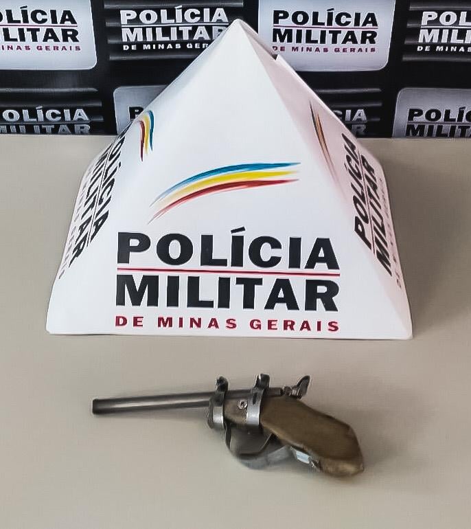 Menor ameaça a própria mãe com uma arma e é apreendido em João Monlevade