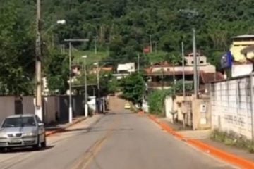 Sinalização em área de risco de alagamento causa confusão em Barão de Cocais
