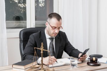 Escritório de advocacia: por que é importante monitorar os concorrentes?