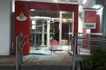 Tentativa de assalto a banco termina com dez mortos em São Paulo