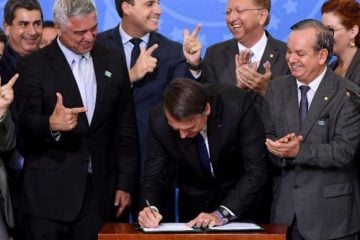 Por possíveis excessos, Câmara analisa decreto que flexibiliza uso de armas