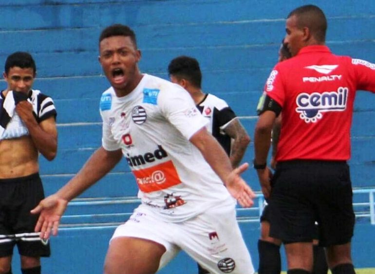 Valério enfrenta Athletic Club e “inimigo íntimo” para se manter na ponta da Terceirona