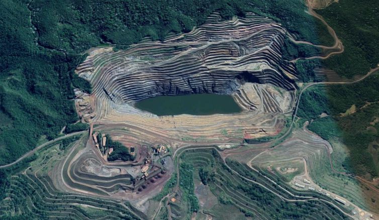 Risco de rompimento de barragem leva Vale a retirar idosos e acamados de casa